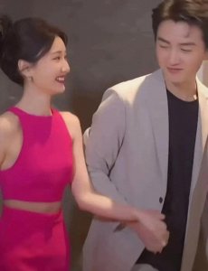 ​震惊！陈晓毛晓彤10年情感纠葛揭秘，婚姻变故背后的爱与背叛故事