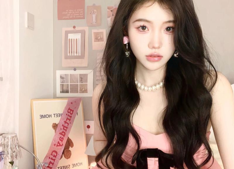  出门光鲜亮丽的人，家里都有一块“垫脚石”