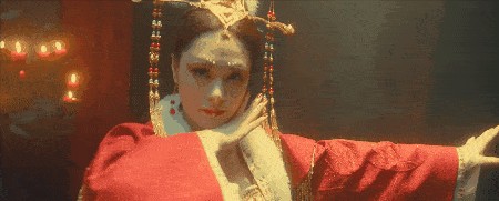 阿娇清纯玉女竟出演靠卖肉（打擦边球的网络大电影）