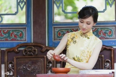 ​小说：富家小姐逃婚，嫁给猎户，住在深山远离人群，犹如世外桃源