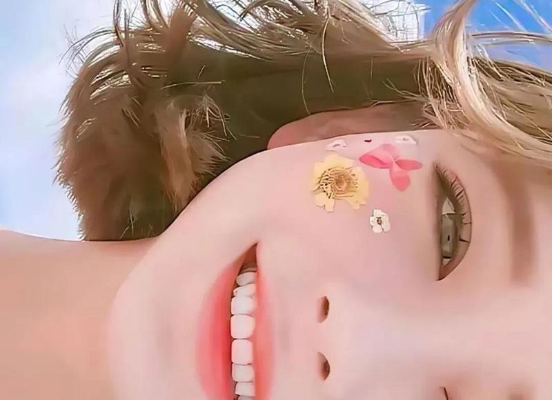 大哥相亲，不停的吹牛画饼，结果大姐一句话就给他整懵了