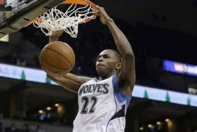 现役NBA摸高最高的前5大球星！强如詹姆斯仅排第5，第一实在太强