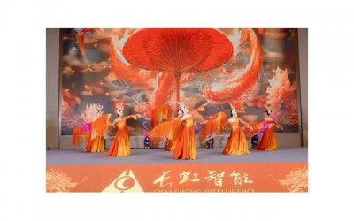 ​男人对暗恋的女人表现出来很冷漠(男人知道一个女人暗恋他的表现)