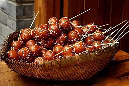 六七十年代过年走亲戚,一般都拿什么礼物?