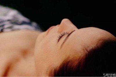 ​如何彻底清理毛孔垃圾 脸部护理的注意