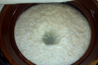 ​米酒长了黑毛怎么处理,米酒表面上长满了黑毛怎么办呢