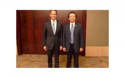 ​怎样把自己弄到喷泉 把自己弄到喷泉注意事项