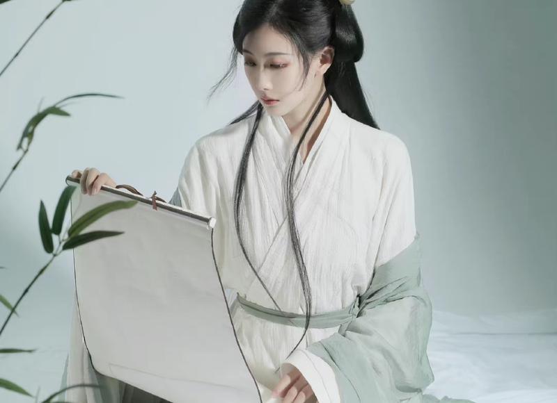 不爱你的人，才给你这些感受，别指望挽回了