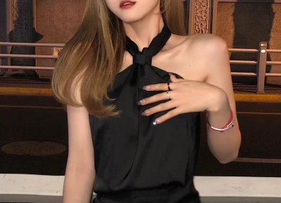 ​家有庭院首选九里香，花姿清新雅致，花香馥郁，不挑土壤易打理