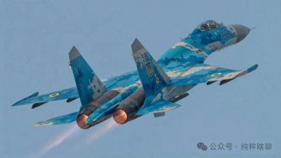 ​它是气动布局优美，外观优雅的战机苏-27