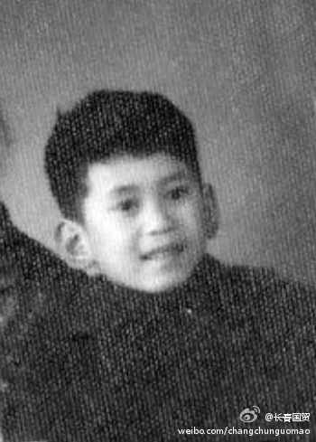 郭达和妻子生活近照 称自己娶到金不换的老婆 儿子在英国读博士