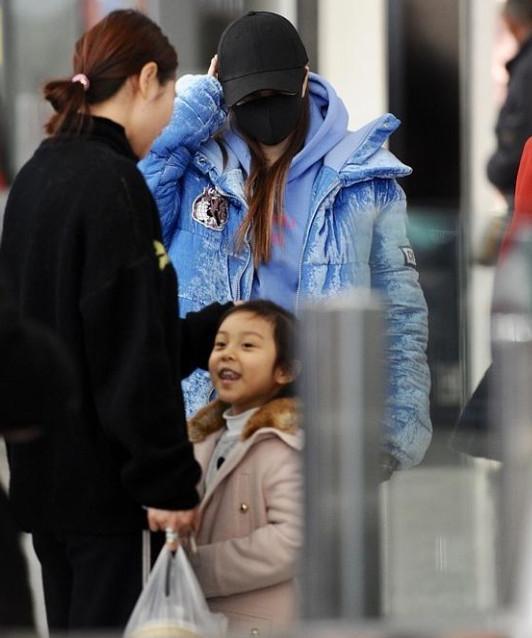 李小璐和皮几万的瓜，越吃越心疼甜馨！