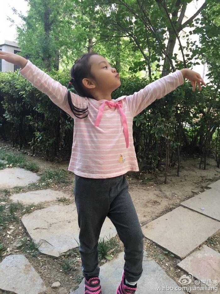 李小璐和皮几万的瓜，越吃越心疼甜馨！