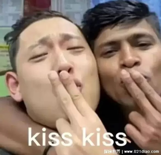 kisskiss的表情包分享，抖音上KISSKISS梗的来源