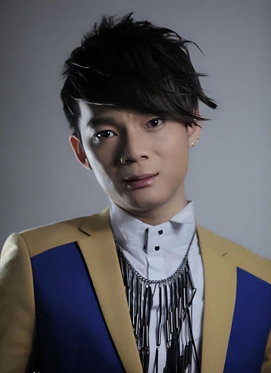 六哲个人资料简介（六哲成名曲是哪首）-