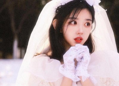 ​高情商回复别人的赞美成语