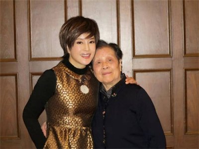 ​悲痛！谢晋女儿去世，其4个子女都已离世，刘晓庆发文令人泪目