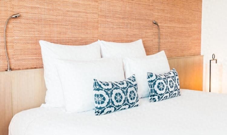 乳胶枕头的好处和坏处(乳胶枕含有毒物质吗？)