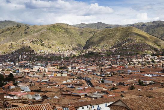 亲近中国的南美小国，不仅过春节，还把客家话作为国家的法定语言