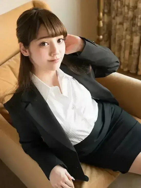 岛国女艺人水菜丽高清美图合集,暗黑界的破坏神!