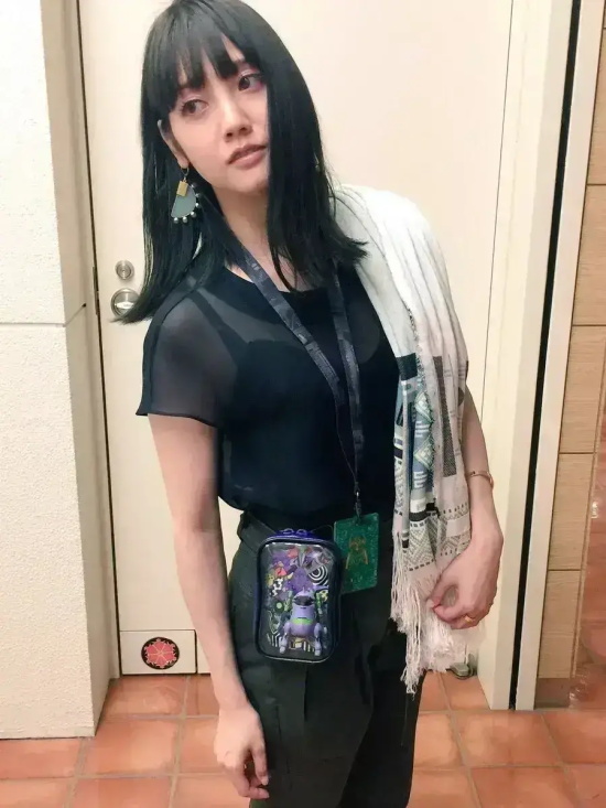 岛国女艺人水菜丽高清美图合集,暗黑界的破坏神!