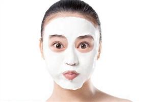 面粉面膜会堵塞毛孔吗 面粉面膜的功效与制作方法