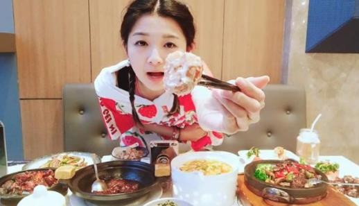 大胃王小猪猪特能吃真名资料 猪猪到底多能吃？