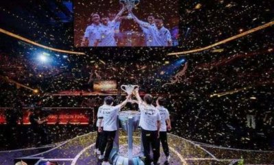 ​kpl队伍最强阵容盘点之QGhappy：一年三冠的经典,全靠黄金五虎!