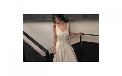 ​女子高铁上辱骂白发母亲