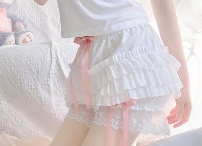 ​李纯的微博，李纯微博里的1张照片让网友有重大发现