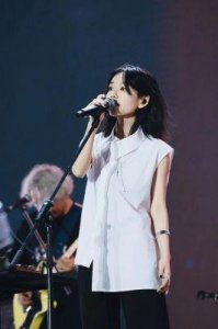 揭秘房东的猫：成员关系与音乐魅力