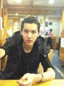 吴亦凡整容大揭秘与手臂纹身背后的故事