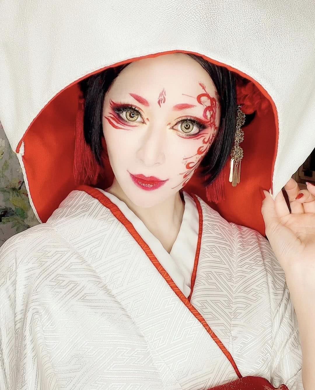 田中理惠个人资料写真作品