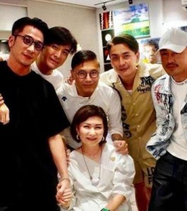 ​揭秘港星吴卓羲：绯闻不断的渣男传奇