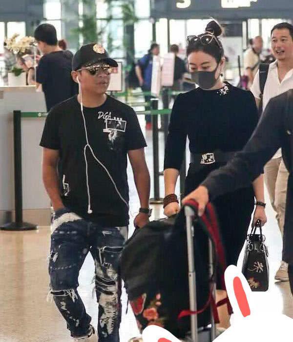 38岁宋小宝老婆曝光，原来是我们熟悉的她，长成这样难怪藏起来