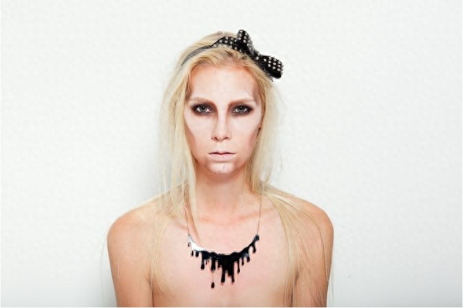 阴郁少女的美！