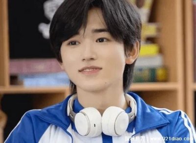 ​宋亚轩高考成绩2025分数，400分以上(妥妥的中戏大学生)