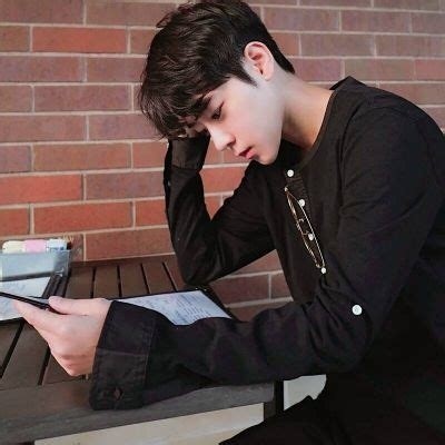 2020最火微信个性男生头像