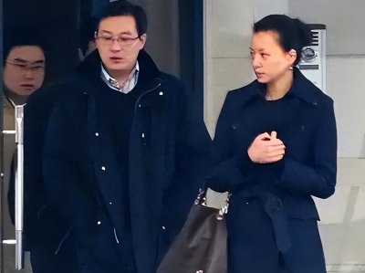 ​为董卿抛弃前妻的密春雷成“老赖”！名女人嫁富商是走霉运的开始